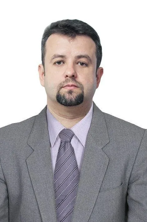 Юрій Яковлевич — адвокат адвокатського бюро «Вектор Захисту», Київ